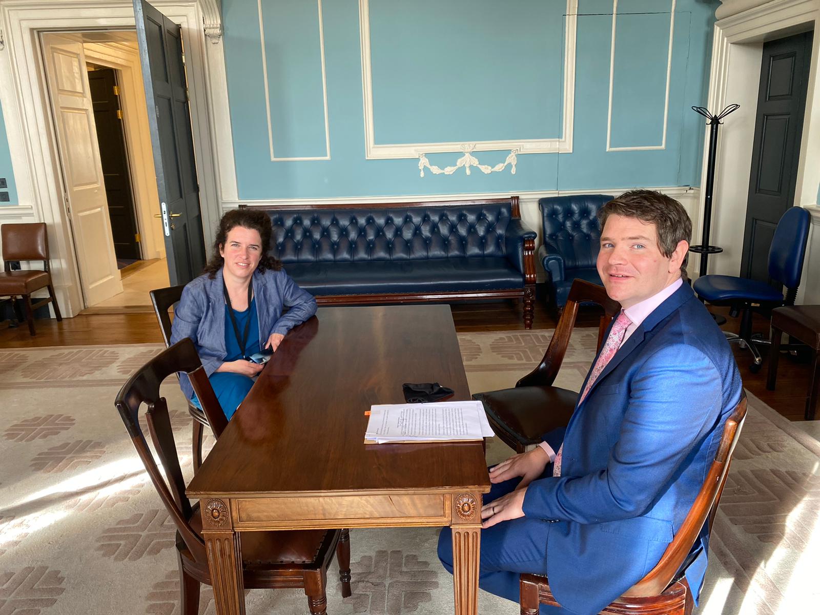 8,000 more people working in the West